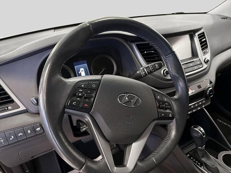 Begagnad Hyundai Tucson 177 HK (130 kW) 2017 Grå SUV