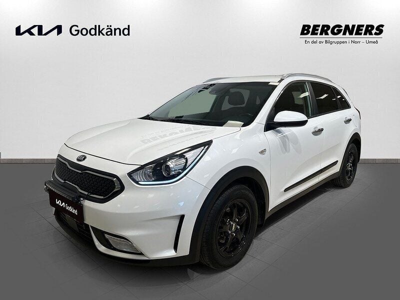 Vit Begagnad 2017 Kia Niro Advance SUV | 169 900 kr (Marknadspris) - Bild 1/4