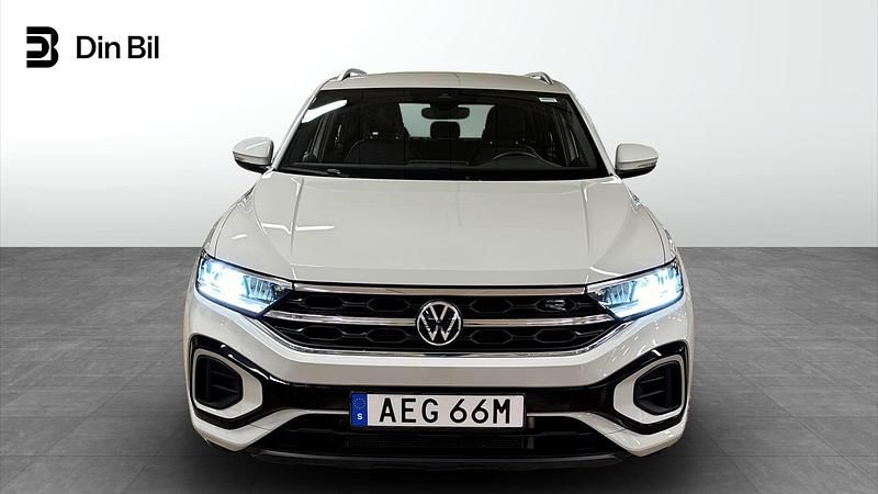 Begagnad VW T-Roc R-line 150 HK (110 kW) 2024 Ljusgrå SUV