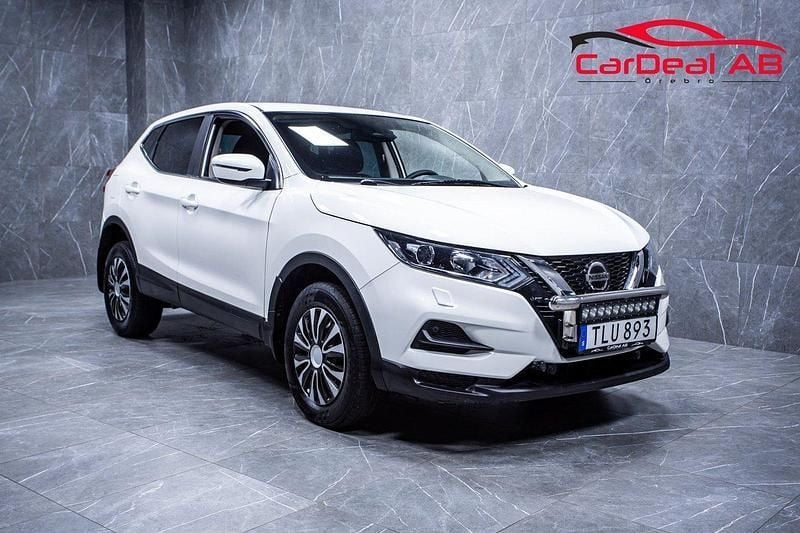 Vit Begagnad 2018 Nissan Qashqai SUV | 84 800 kr (Marknadspris) - Bild 1/4