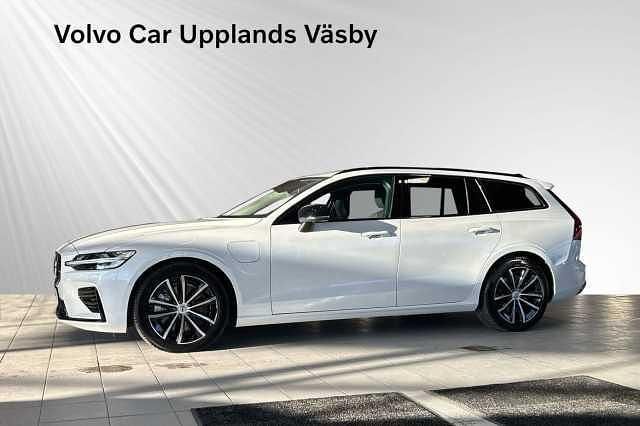 Begagnad Volvo V60 Plus 350 HK (257 kW) 2025 Grå Kombi