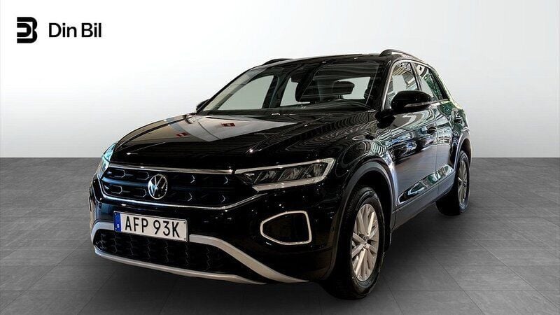 Svart (deep black pearl) Begagnad 2022 VW T-Roc Life SUV | 219 900 kr (Marknadspris) - Bild 1/4