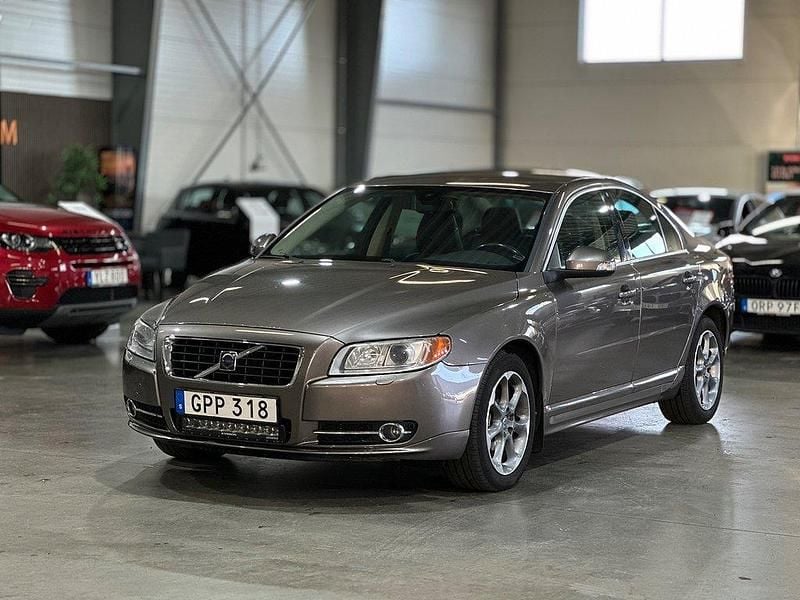 Grå Begagnad 2007 Volvo S80 Momentum Sedan | 69 900 kr (Bra pris) - Bild 1/4