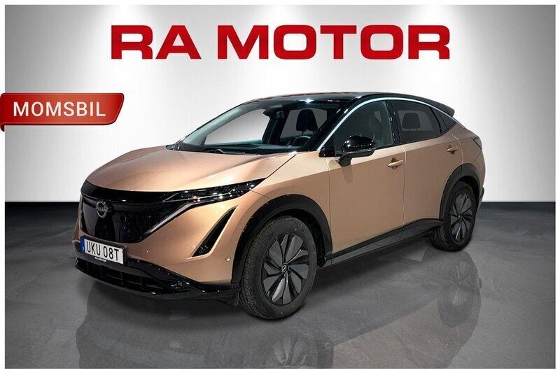 Ljusbrun Begagnad 2022 Nissan Ariya Evolve SUV | 449 800 kr (Marknadspris) - Bild 1/4