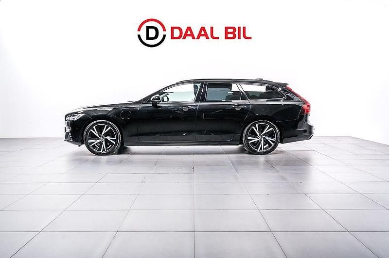 Svart Begagnad 2022 Volvo V90 Ultimate Kombi | 419 700 kr (Superpris) - Bild 1/4