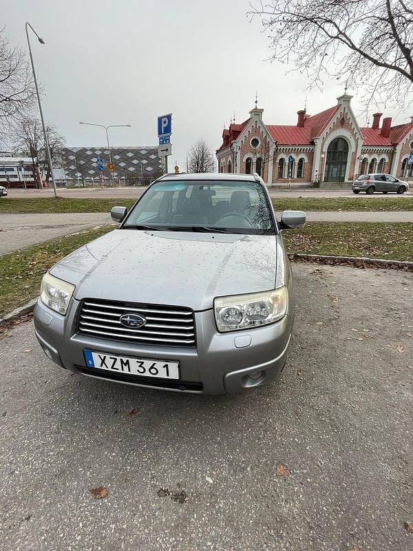 Begagnad 2007 Subaru Forester SUV | 39 500 kr (Marknadspris) - Bild 1/4