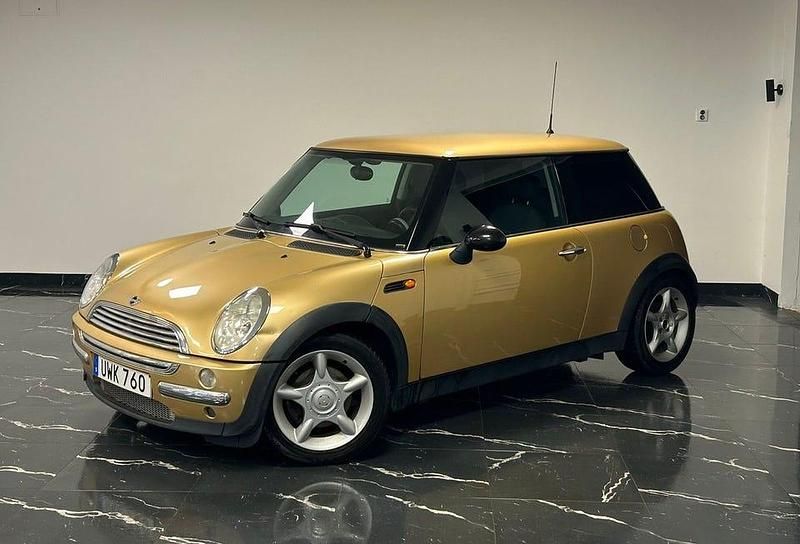Begagnad Mini Cooper Pepper 116 HK (85 kW) 2004 Gul Halvkombi