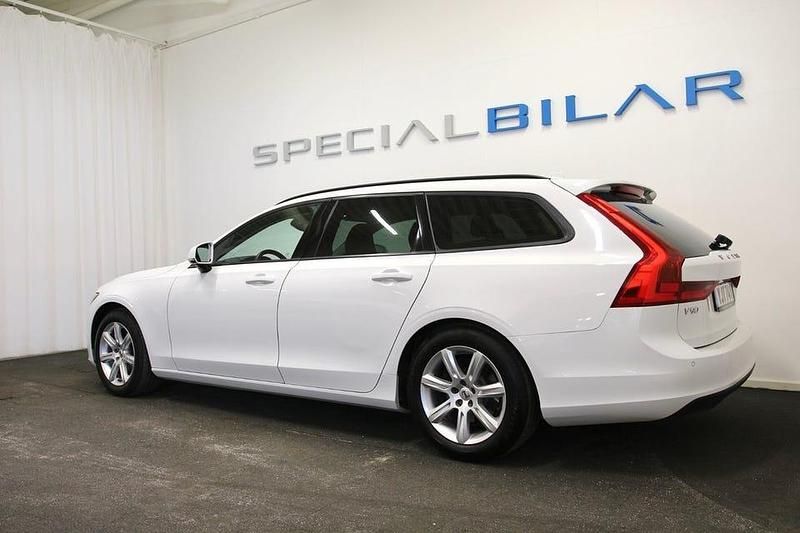 Begagnad Volvo V90 150 HK (110 kW) 2017 Vit Kombi