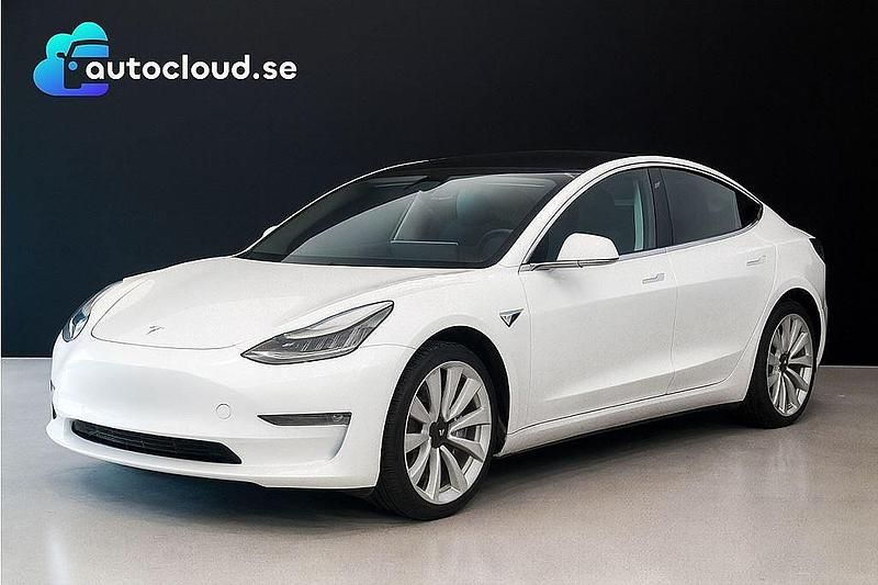 Begagnad Tesla Model 3 Standard Range Plus 239 kW (325 HK) 2019 Vit Sedan