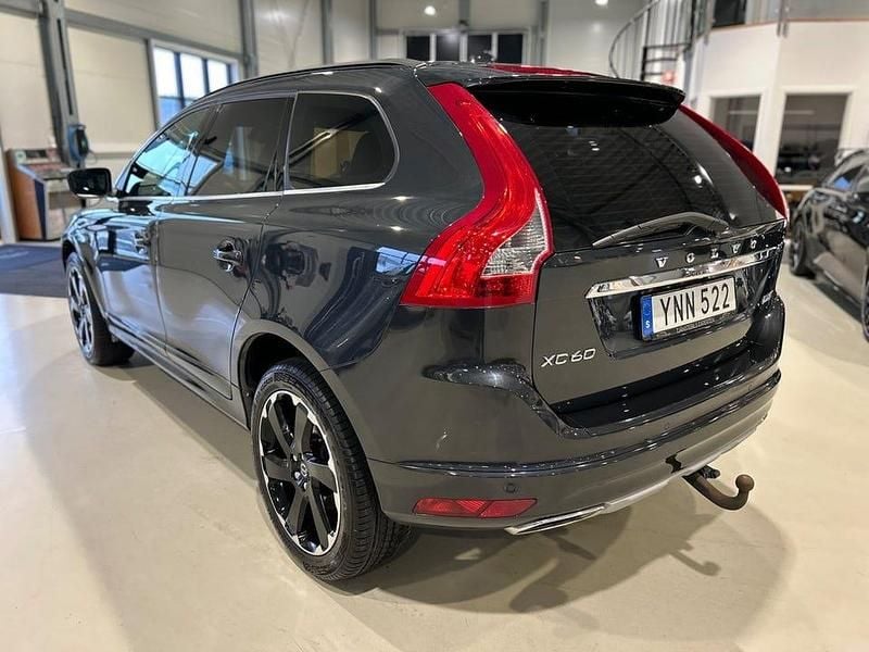Begagnad Volvo XC60 Momentum 190 HK (139 kW) 2017 Grå SUV