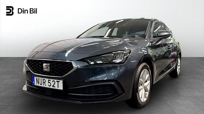 Grå Begagnad 2020 Seat Leon Kombi | 169 900 kr (Marknadspris) - Bild 1/4
