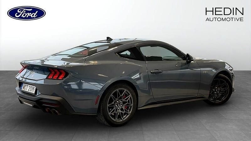 Begagnad Ford Mustang GT Fastback 446 HK (328 kW) 2024 Grå