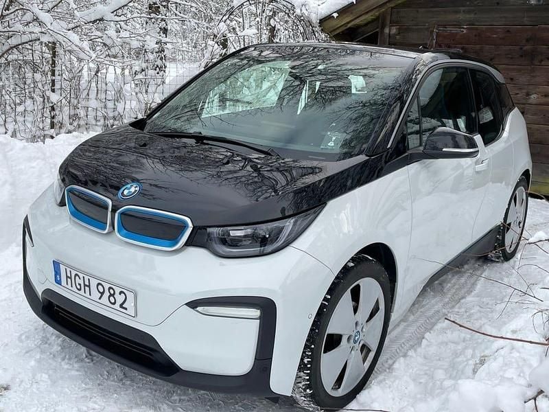 Begagnad 2019 BMW i3 Comfort Edition Halvkombi | 194 000 kr (Marknadspris) - Bild 1/4