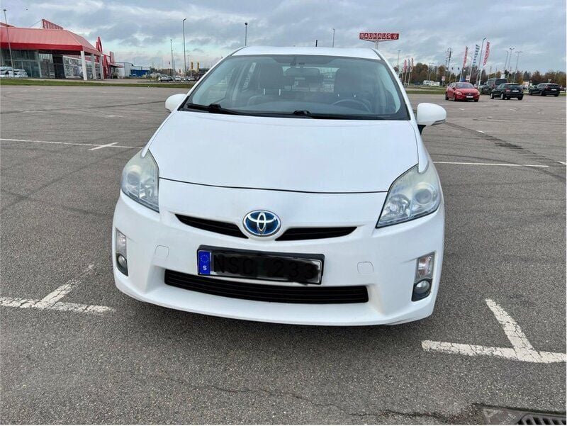 Vit Begagnad 2009 Toyota Prius Business Edition Halvkombi | 88 000 kr (Marknadspris) - Bild 1/4