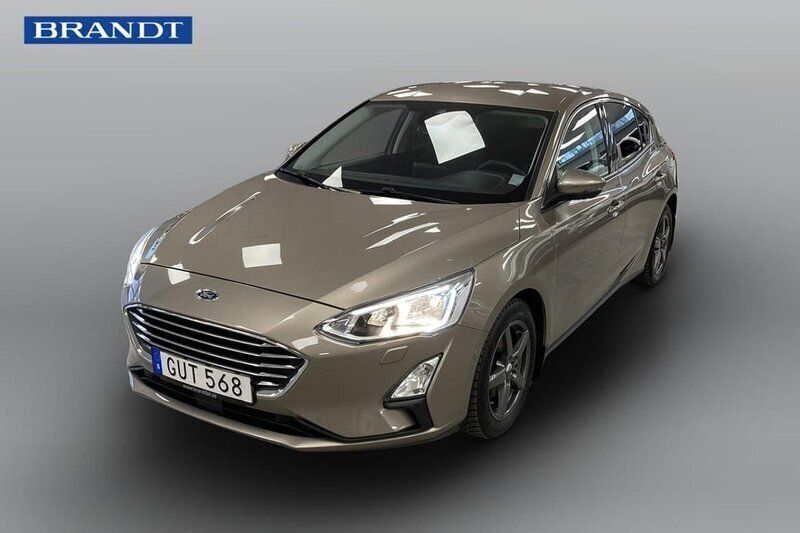 Grå Begagnad 2018 Ford Focus Halvkombi | 139 900 kr (Marknadspris) - Bild 1/4