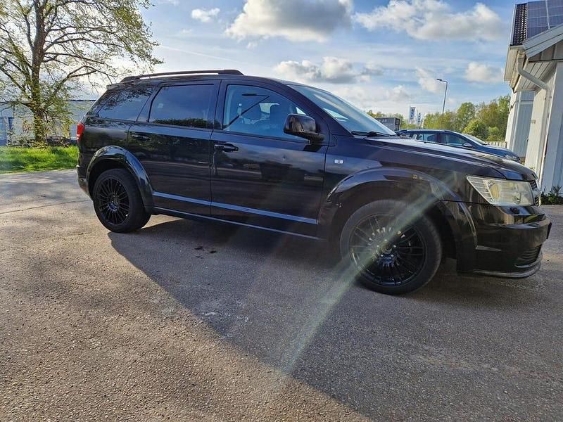Begagnad 2010 Dodge Journey SUV | 39 990 kr - Bild 1/4