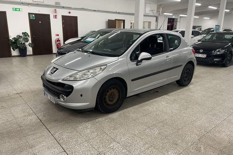 Begagnad Peugeot 207 Sport 109 HK (80 kW) 2007 Ljusgrå Halvkombi