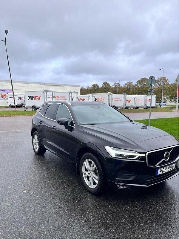 Svart Begagnad 2020 Volvo XC60 Momentum SUV | 260 000 kr (Marknadspris) - Bild 1/4
