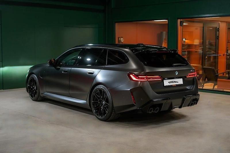 Ny BMW M5 585 HK (430 kW) 2025 Grå Kombi