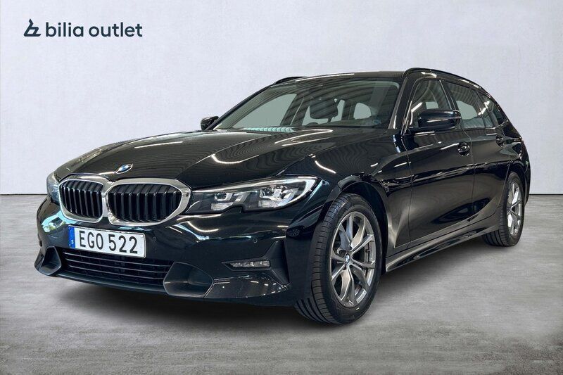 Svart Begagnad 2020 BMW 320 Sport Line Kombi | 239 900 kr (Marknadspris) - Bild 1/3
