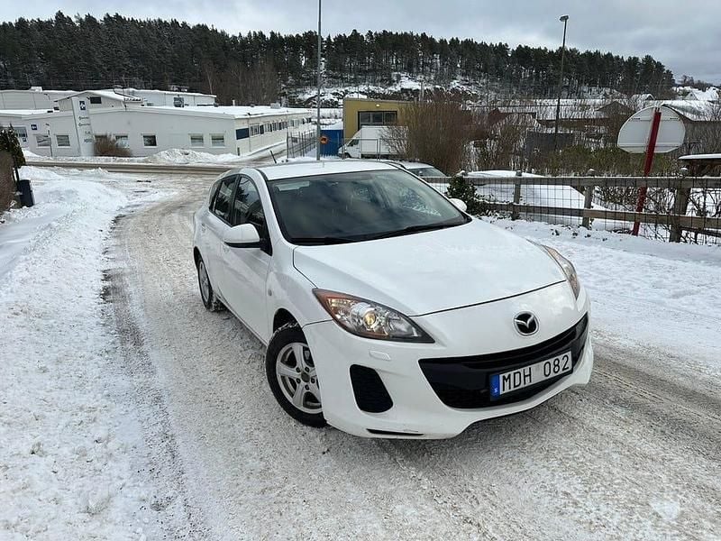 Begagnad Mazda 3 Inclusive 115 HK (84 kW) 2011