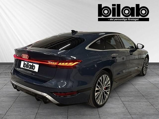 Begagnad Audi e-tron Sportback S-Line 269 kW (367 HK) 2025 Plasmablå metallic SUV