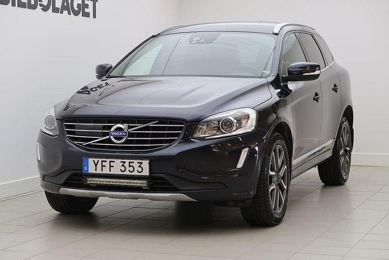 Mörkblå Begagnad 2016 Volvo XC60 Standard SUV | 219 800 kr (Lite dyr) - Bild 1/4