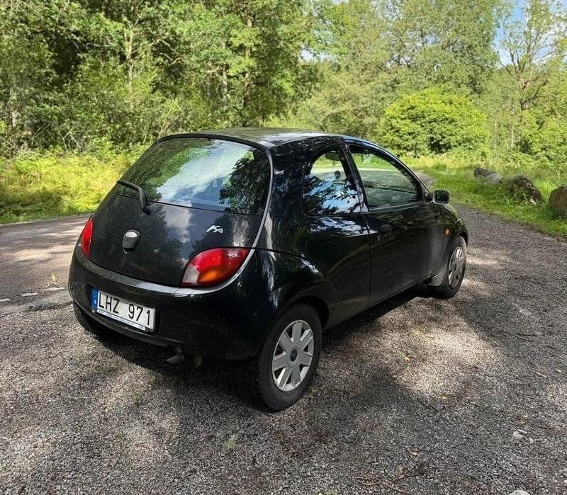 Svart Begagnad 2008 Ford Ka Halvkombi | 18 000 kr - Bild 1/3
