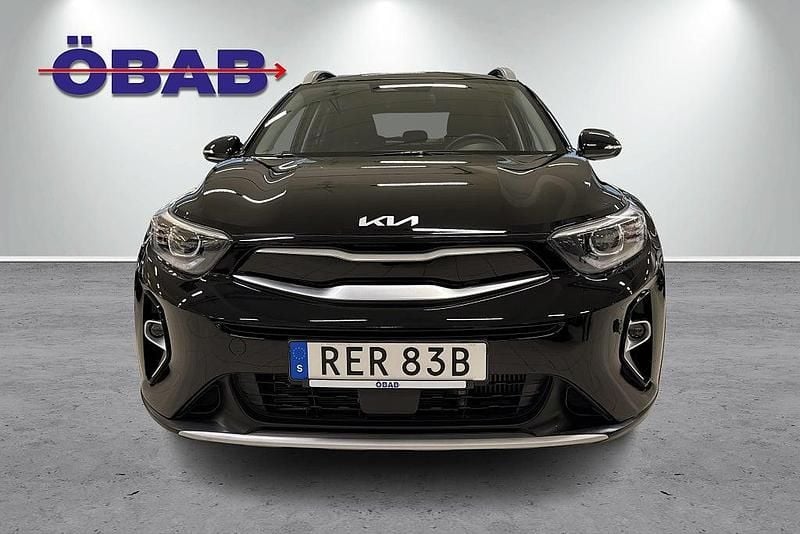 Begagnad Kia Stonic Advance 120 HK (88 kW) 2022 Svart SUV