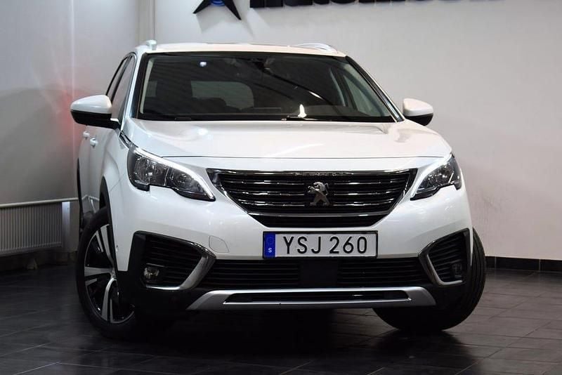 Begagnad Peugeot 5008 120 HK (88 kW) 2017 Vit SUV
