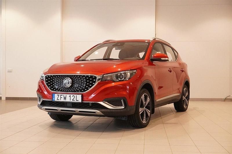 Röd Begagnad 2020 MG ZS SUV | 169 800 kr - Bild 1/4