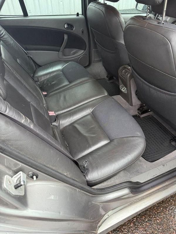 Begagnad Saab 9-5 Vector 185 HK (136 kW) 2001 Ljusgrå Kombi