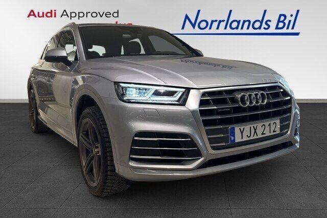 Silver (florettsilver metallic) Begagnad 2017 Audi Q5 Sport SUV | 299 000 kr (Lite dyr) - Bild 1/4