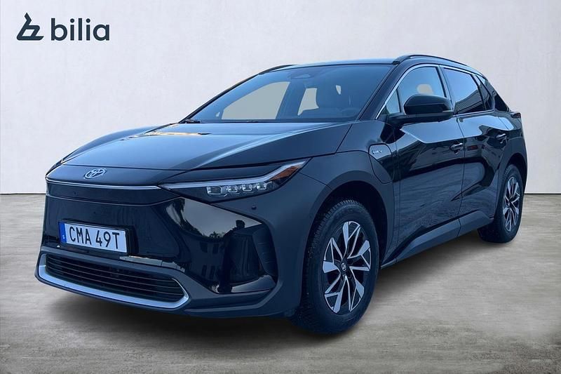 Begagnad Toyota bZ4X Executive 252 kW (343 HK) 2024 Svart SUV