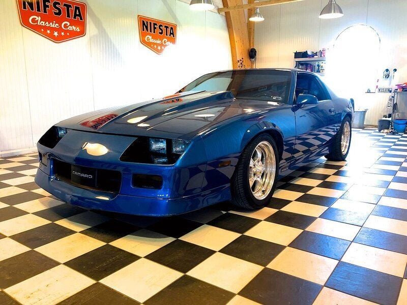 Begagnad 1988 Chevrolet Camaro | 249 900 kr - Bild 1/3