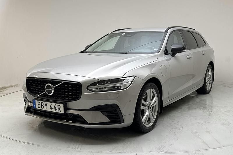 Silver Begagnad 2023 Volvo V90 Plus Kombi | 360 000 kr (Bra pris) - Bild 1/4