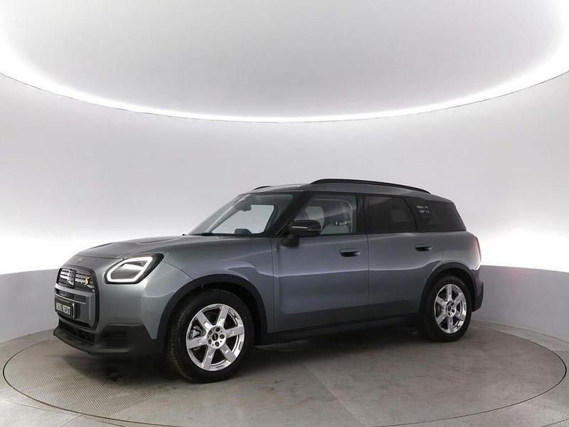 Grön Begagnad 2024 Mini Countryman Classic SUV | 439 900 kr (Marknadspris) - Bild 1/4