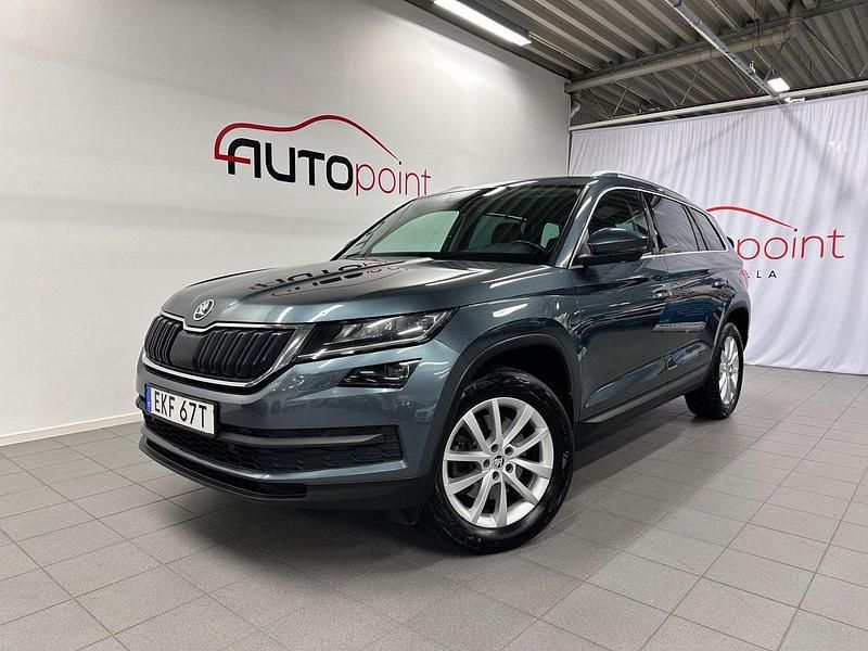 Grå Begagnad 2019 Skoda Kodiaq Business Line SUV | 259 800 kr (Marknadspris) - Bild 1/4