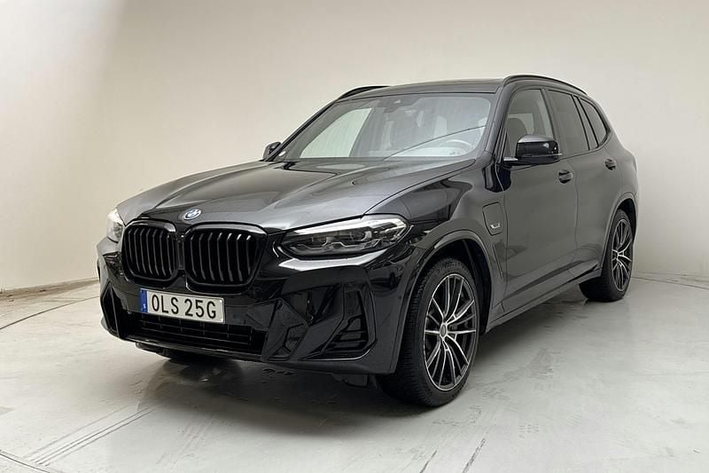 Svart Begagnad 2022 BMW X3 Shadowline SUV | 440 000 kr - Bild 1/4