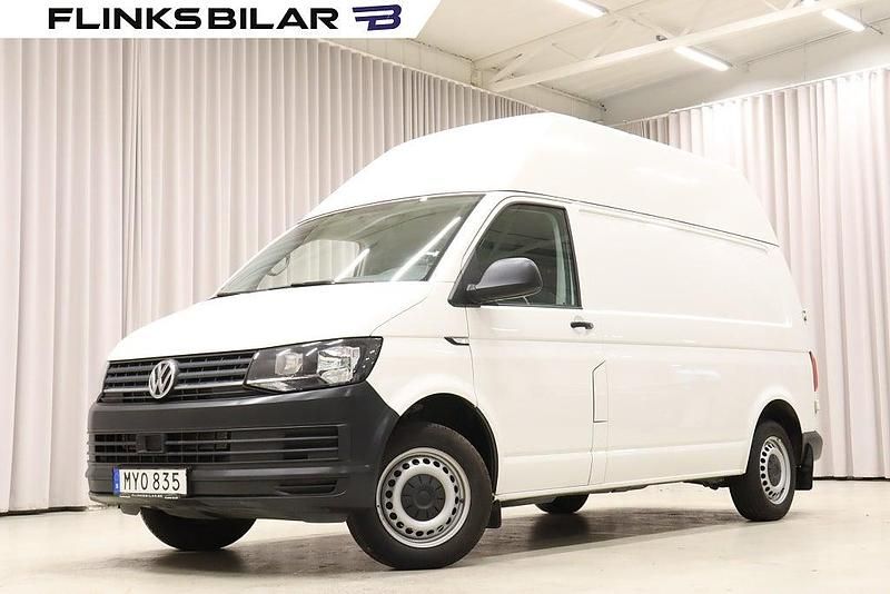Vit Begagnad 2017 VW Transporter Van | 219 800 kr (Lite dyr) - Bild 1/4