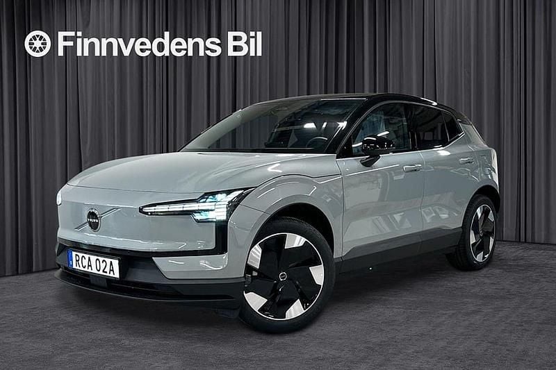 Grå Ny 2025 Volvo EX30 Plus SUV | 499 000 kr (Marknadspris) - Bild 1/3