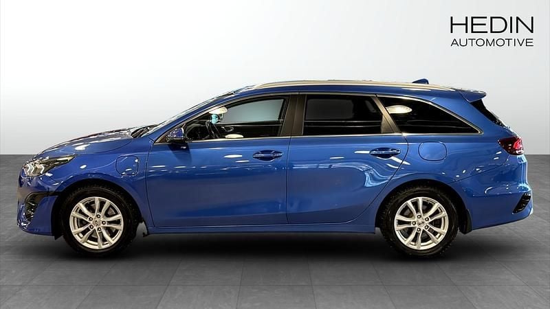 Begagnad Kia Ceed Sportswagon Advance 105 HK (77 kW) 2023 Blå Kombi