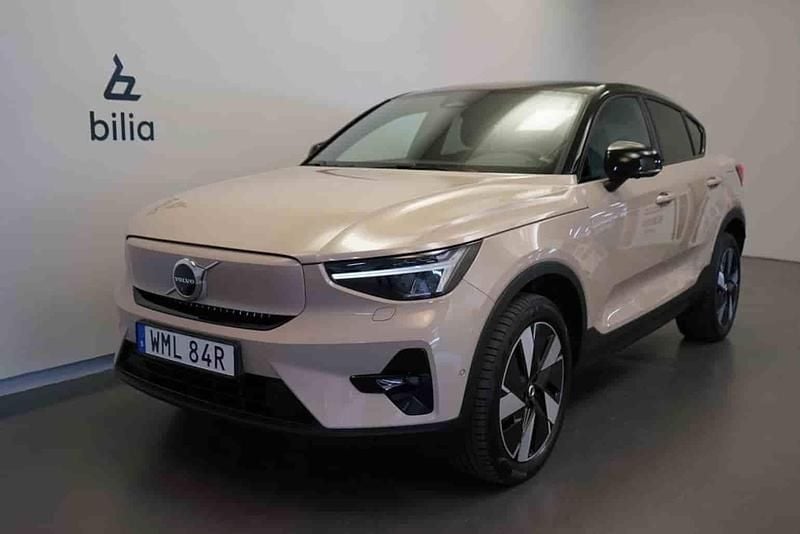 Brun Begagnad 2025 Volvo EC40 Performance SUV | 529 500 kr (Dyr) - Bild 1/1