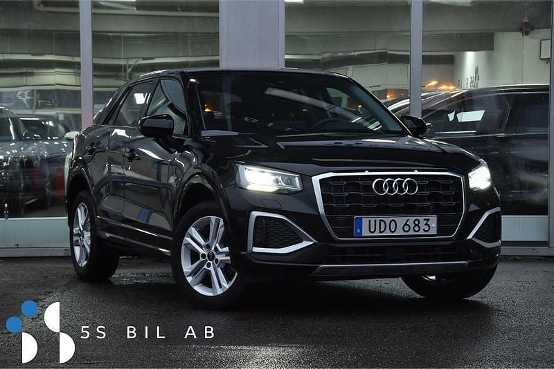 Svart Begagnad 2024 Audi Q2 Advanced SUV | 247 900 kr (Bra pris) - Bild 1/4