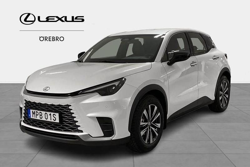 Begagnad Lexus LBX 137 HK (100 kW) 2024 Vit SUV