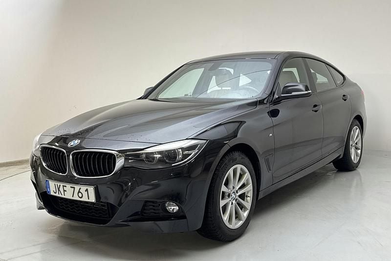 Svart Begagnad 2017 BMW 320 Gran Turismo Shadowline | 208 800 kr (Lite dyr) - Bild 1/4