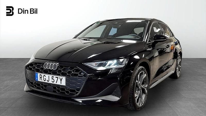 Svart Begagnad 2025 Audi A3 Sportback Proline Halvkombi | 314 000 kr (Lite dyr) - Bild 1/4