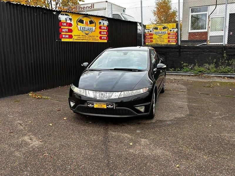 Begagnad Honda Civic Sport 140 HK (102 kW) 2007 Svart Halvkombi