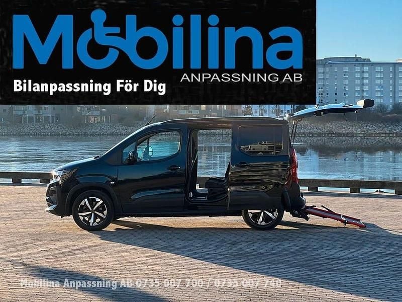 Pearl nera black Ny 2025 Peugeot Rifter Minibuss | 569 000 kr - Bild 1/4
