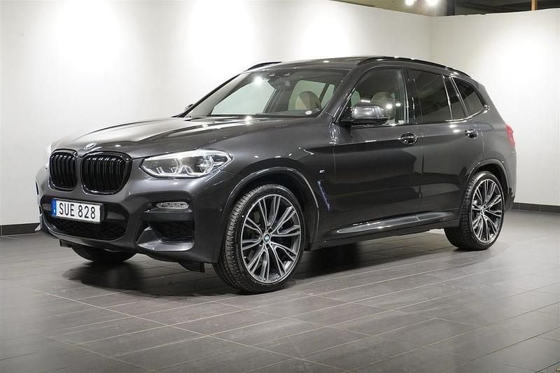 Grå Begagnad 2018 BMW X3 M Sport SUV | 364 900 kr (Bra pris) - Bild 1/4